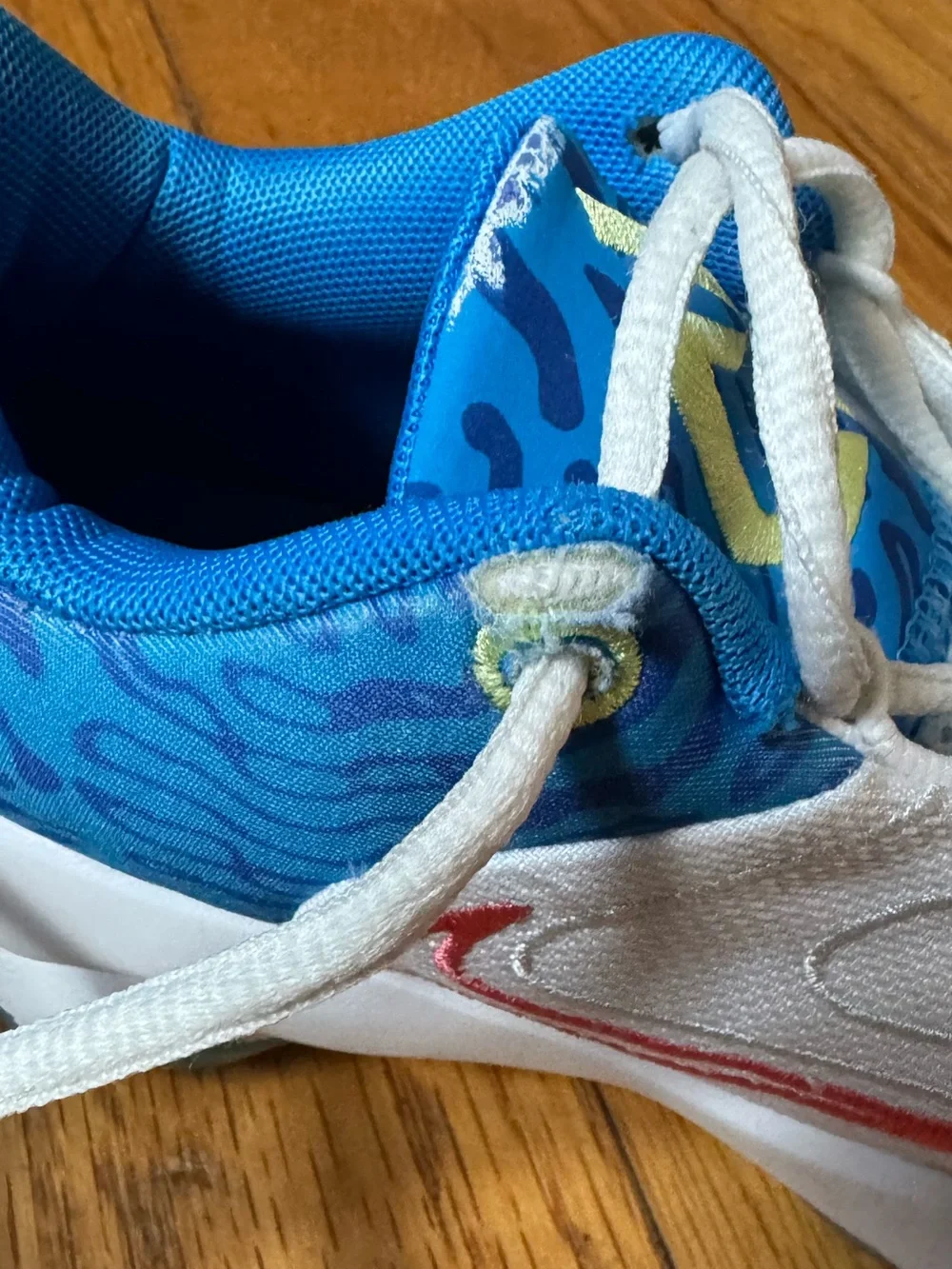 Kids Nike Giannis Blue and White basketball shoes